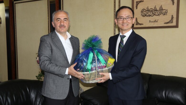  BÜYÜKELÇİ JİANG XUEBİN’DEN BAŞKAN RAHMİ METİN’E ZİYARET…