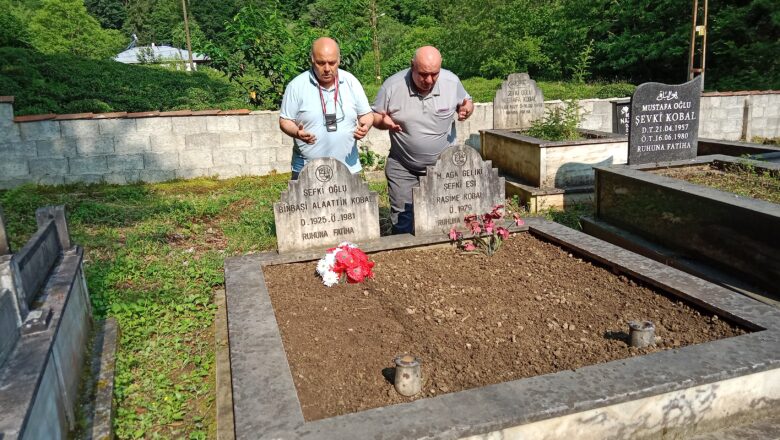SEVGİLİ ANNECİM… VE DEĞERLİ BÜYÜKLERİM… BAYRAMINIZ MÜBAREK OLSUN….. HAYIRLI CUMALAR….