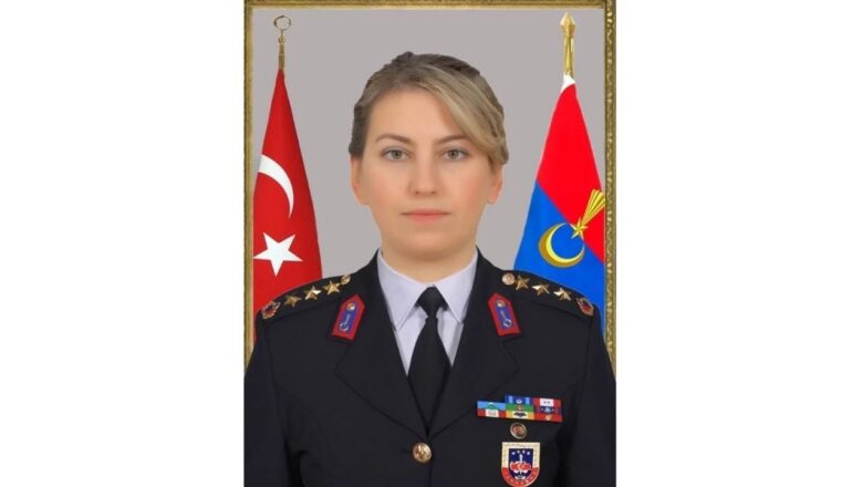  İlk kadın jandarma komutanı: Kıdemli Albay Gülden Mat Şakir paşa ünvanını aldı! – Birlik Haber Ajansı