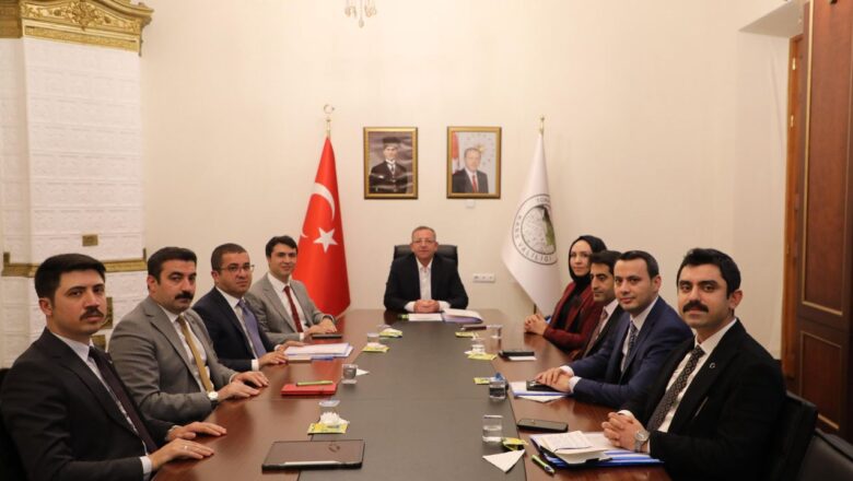  Kars Valisi Ziya Polat’ın başkanlığında “Kaymakamlar Toplantısı” düzenlendi – Birlik Haber Ajansı