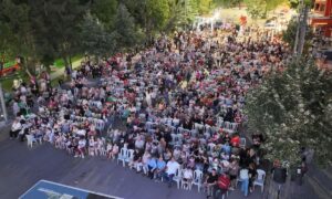 Çocuklar eğlendi, aileler kaynaştı, Fatih Mahallesi’nde sinema keyfi yaşandı – Birlik Haber Ajansı