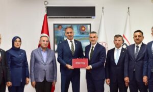 Şanlıurfa’ya dev gençlik yatırımı: Eyyübiye’de 20 saha İçin İmzalar Atıldı – Birlik Haber Ajansı