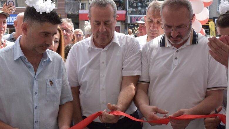  RİZE-PAZAR’DA PATİSSERİE’DA LEZZETİN YENİ ADI AÇILDI.