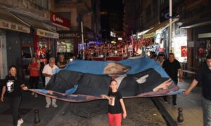 RİZE-PAZAR’DA 30 AĞUSTOS KUTLAMASI MEŞALE YÜRÜYÜŞÜ İLE SON BULDU…