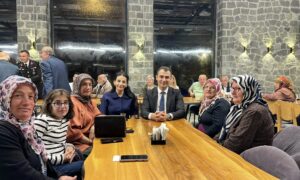 ŞEHİT VE GAZİ AİLELERİYLE  BİR ARAYA  GELDİLER..