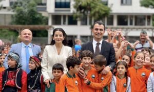 RİZE-PAZAR KAYMAKAMI  ÖĞRENCİLERLE BİR ARAYA  GELDİ.