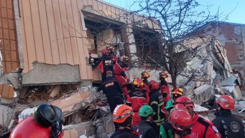 Gebze’de 7 Katlı Bina Çöktü