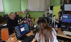 PAZAR GENÇ RADYO VE  WEB TV’NİN, BU HAFTAKİ CANLI STÜDYO KONUKLARI, SERDAR KÖSEOĞLU ve SERKAN ÇEPOĞLU OLACAK.