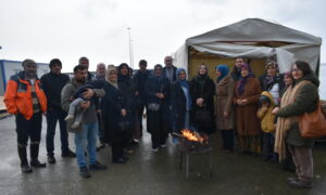 RİZE-BALIKÇILAR KÖYÜ 120 GÜNDÜR LİMANDA NÖBET TUTUYOR..