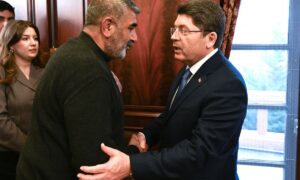 Adalet Bakanı Yılmaz Tunç, Rojin Kabaiş’in ailesiyle görüştü – Birlik Haber Ajansı
