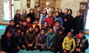 Şehit Samet Üstüner ortaokulu öğrencileri, tarihi paşa caminde – Birlik Haber Ajansı