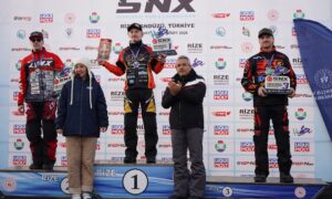 RİZE’DE YAPILAN DÜNYA KAR MOTOSİKLETİ ŞAMPİYONASININ 1. AYAĞI TAMAMLANDI..