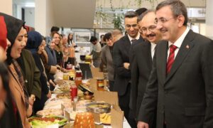 Siirt’in marka değeri ekonomi zirvesi’nde tanıtıldı – Birlik Haber Ajansı