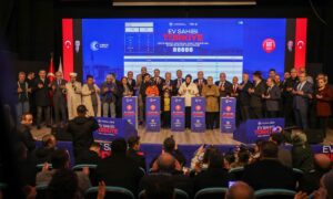 TOKİ’nin kura çekim heyecanı “salona sığmadı” – Birlik Haber Ajansı