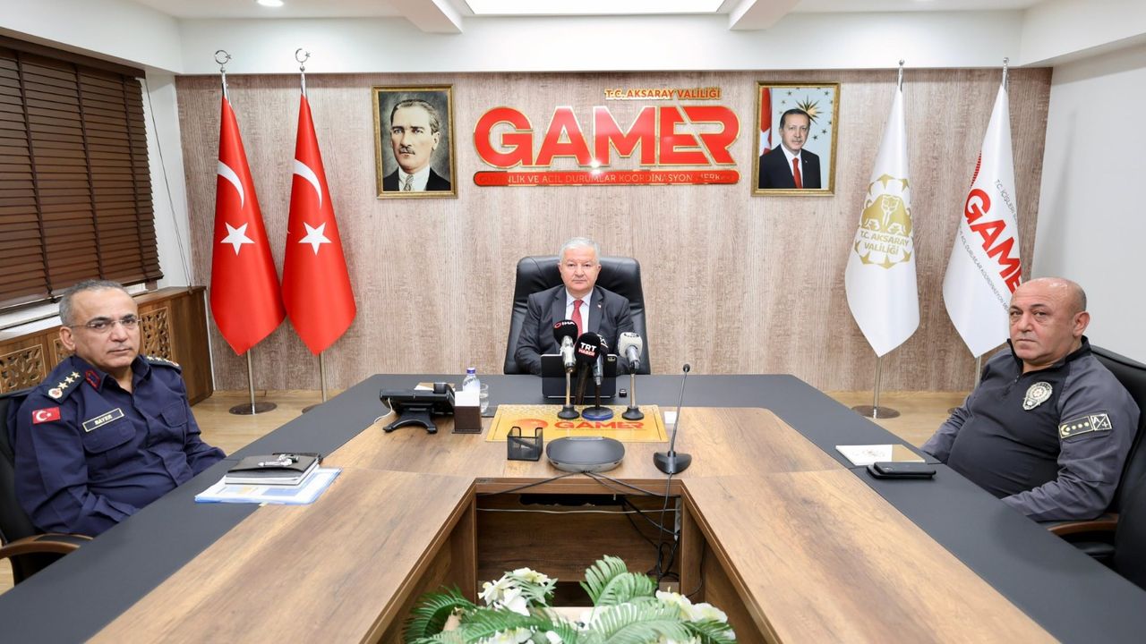Aksaray Valisi Murat Duru, aylık asayiş değerlendirmesini yaptı - Birlik Haber Ajansı