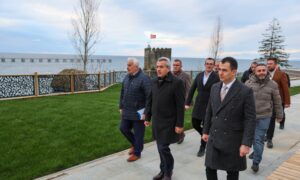 RİZE VALİSİ PAZAR KIZKALESİ TESİSLERİNDE İNCELEMELERDE BULUNDU.