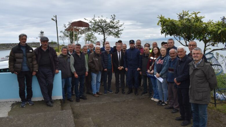  RİZE-PAZAR SU ÜRÜNLERİ KOOPERATİFİN’DE, LİMAN BAŞKANLIĞI- SAHİL GÜVENLİK- TARIM İLÇE MÜD. TARAFINDAN BALIKÇILARA BİLGİLER VERİLDİ….