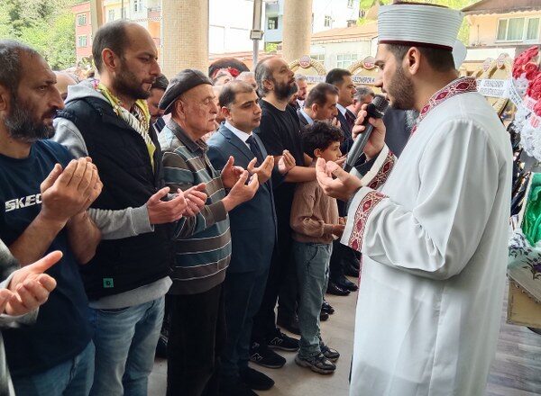  GAZETECİ ARKADAŞIMIZ ANNESİNİ KAYBETTİ…